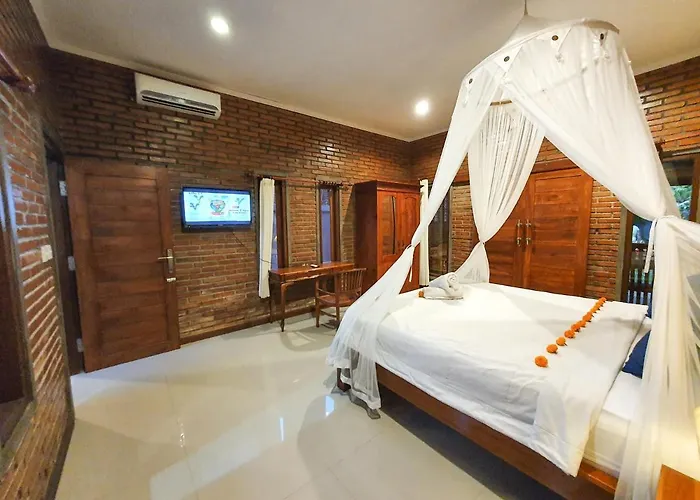 Widhiana Cottages *