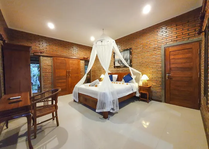 ゲストハウス Widhiana Cottages